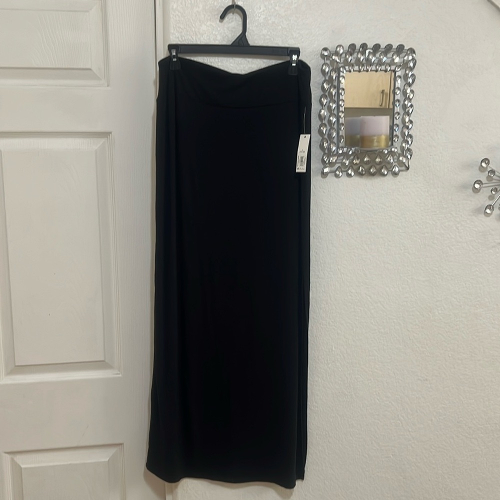 NWT Maxi Skirt with slit on left side SZ Large